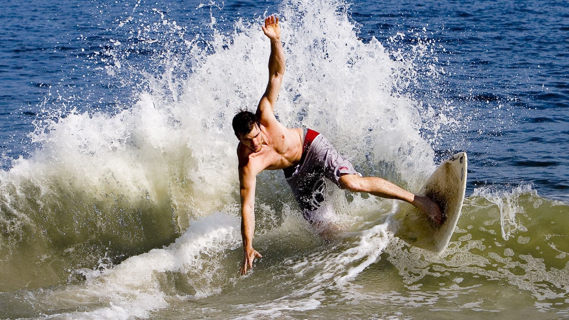 -奇才首发五人得分上双全队发挥均衡，奇才5连败